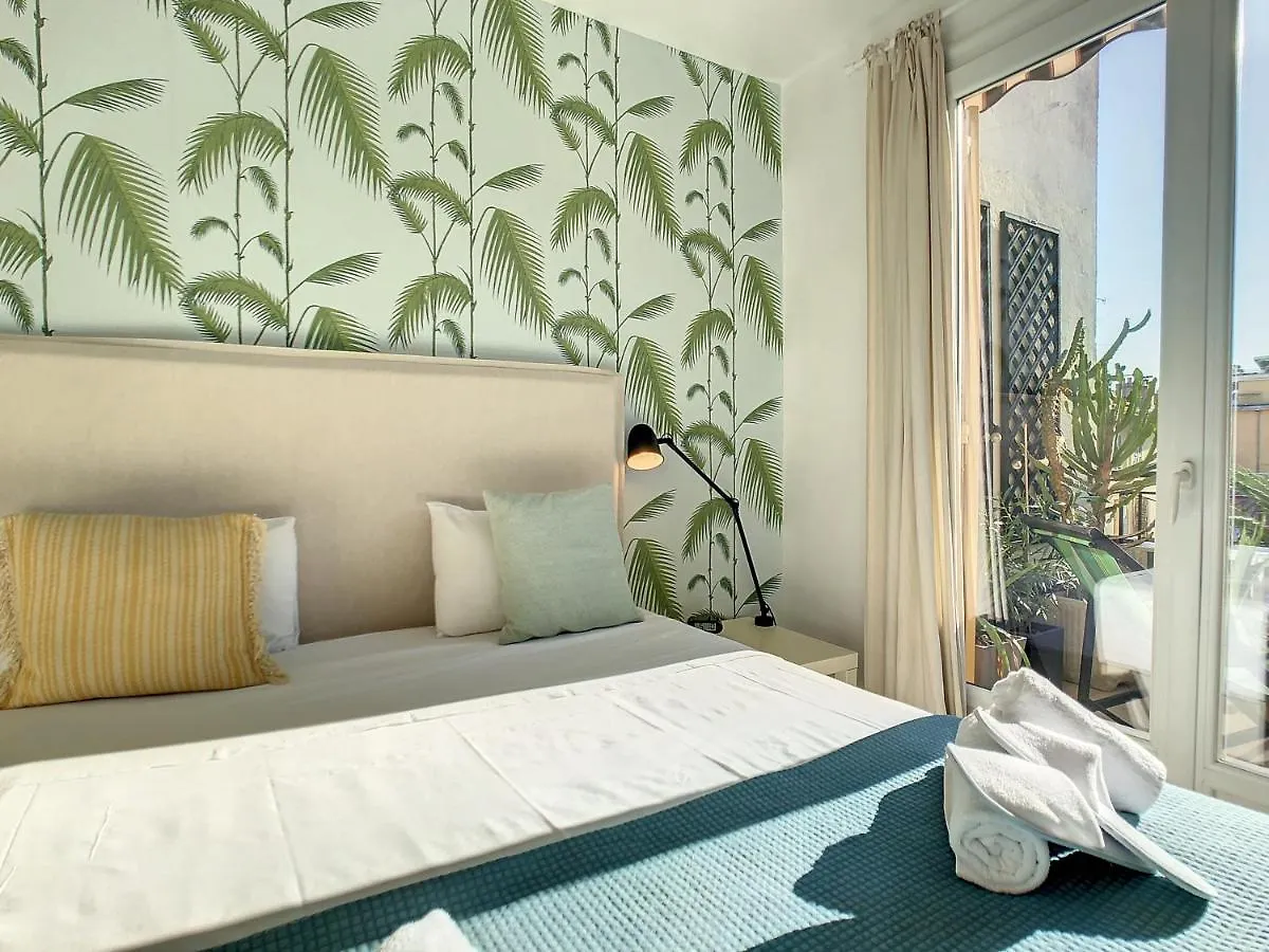 Apartment Nestor&Jeeves - Sunny Terrace - Central - Very Close Sea - Top Floor Nice